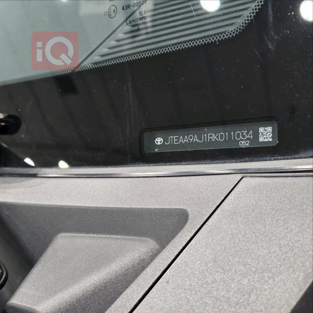 تۆیۆتا لاندكروزر پرادۆ